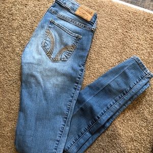 Medium Wash Hollister Super Skinny Jeans size 00